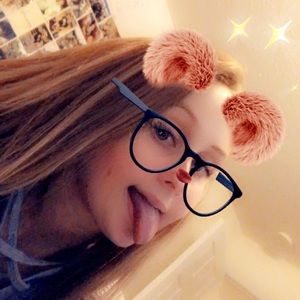 Meet your Posher, Natalie